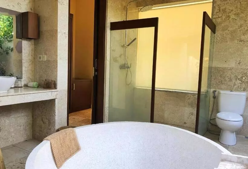 Lombok Sunset Bay Resort