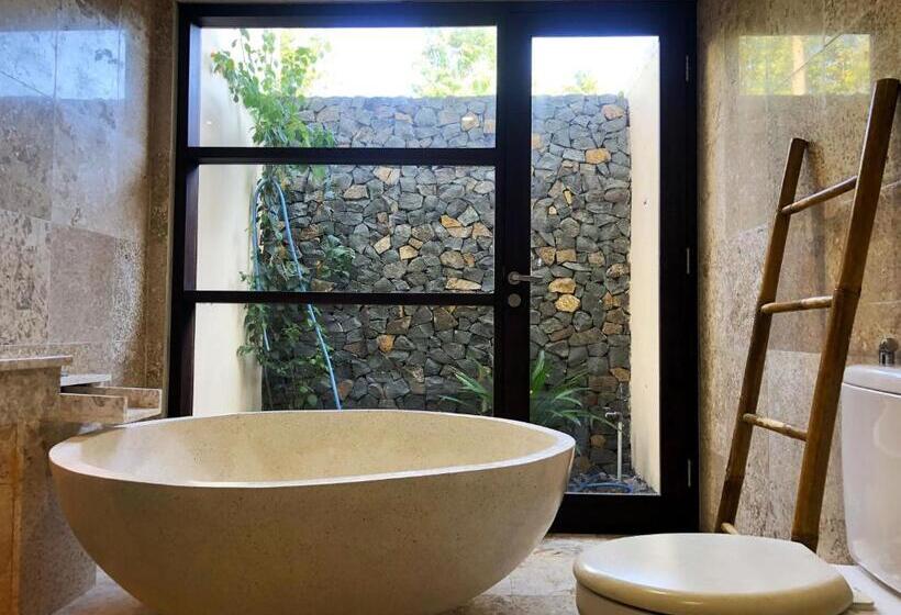 Lombok Sunset Bay Resort