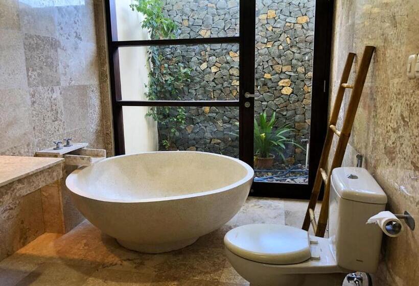 Lombok Sunset Bay Resort