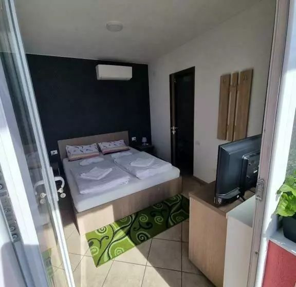 Majatalo Casa Clau Cazare Orșova