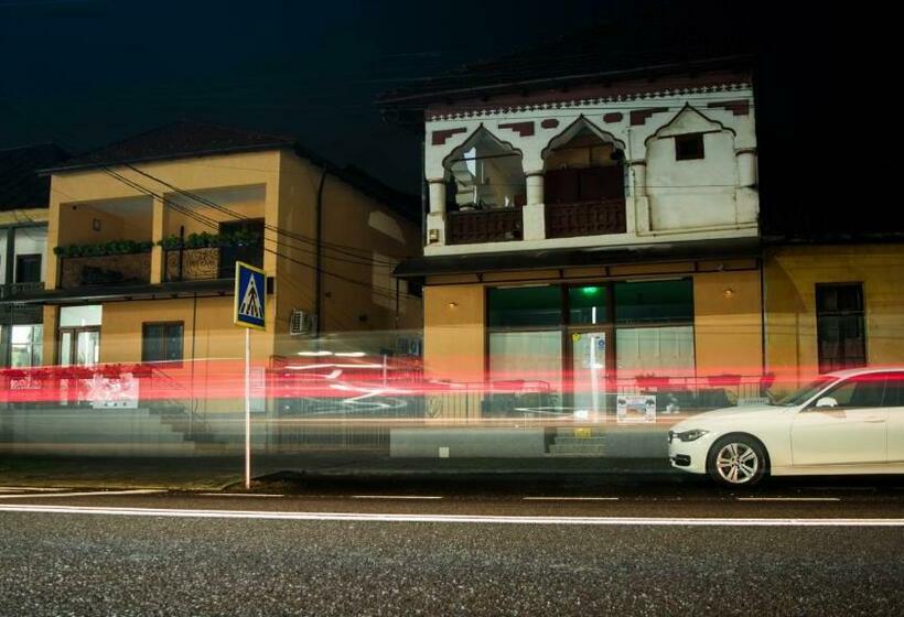 پانسیون Casa Majestic