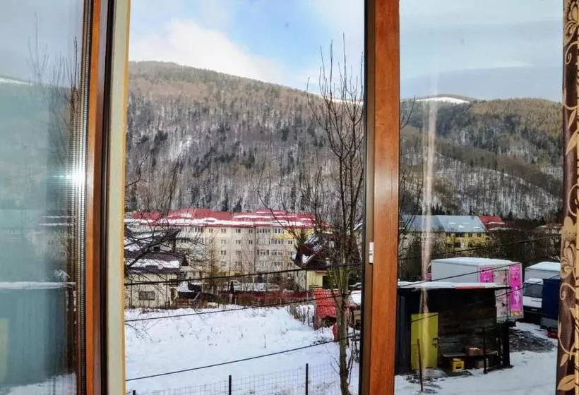 Majatalo Casa Tibi   Sinaia