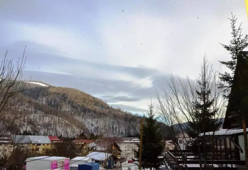 Majatalo Casa Tibi   Sinaia