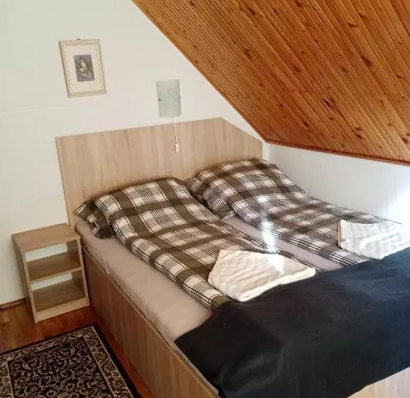 ペンション Country Vendégház