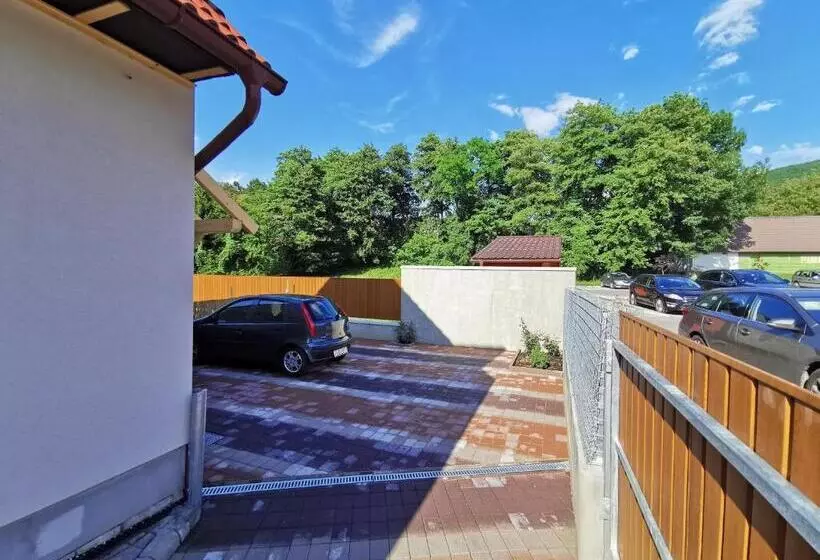 ペンション Country Vendégház