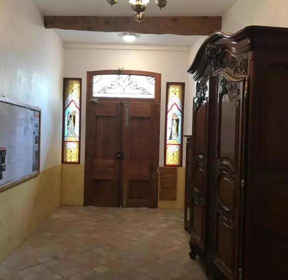 پانسیون Couvent Des Carmes