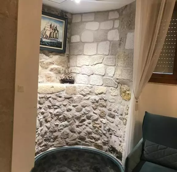 پانسیون Couvent Des Carmes