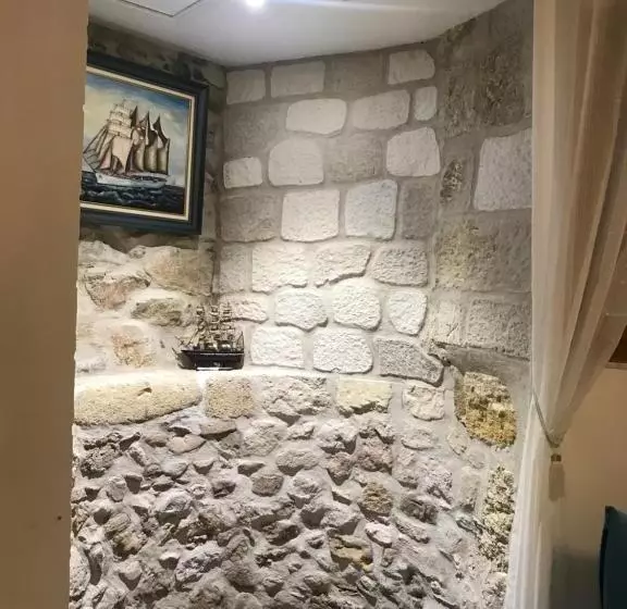 پانسیون Couvent Des Carmes