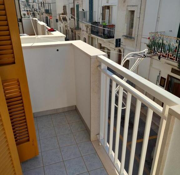 پانسیون Only Bed