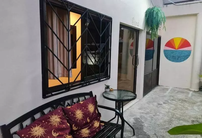 Majatalo Sun & Sea Nai Yang Phuket
