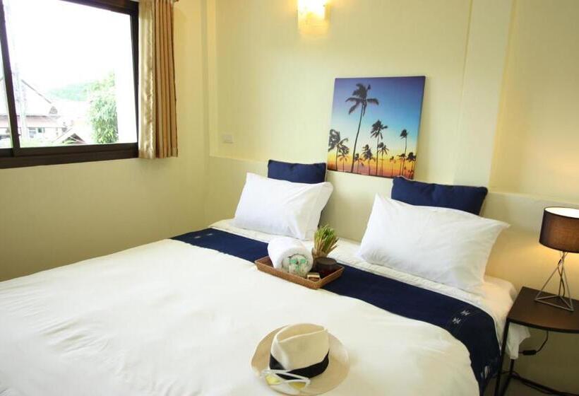 펜션 Sun & Sea Nai Yang Phuket