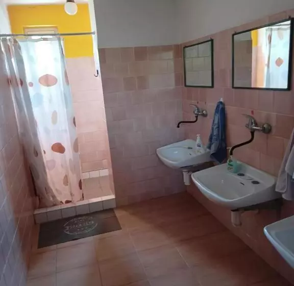 Majatalo Turistika Ubytovňa Sivá Brada