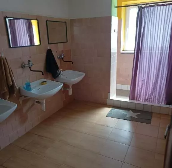 Majatalo Turistika Ubytovňa Sivá Brada