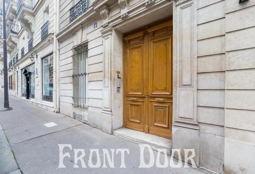 Bed & Breakfast Eiffel Tower View Residence