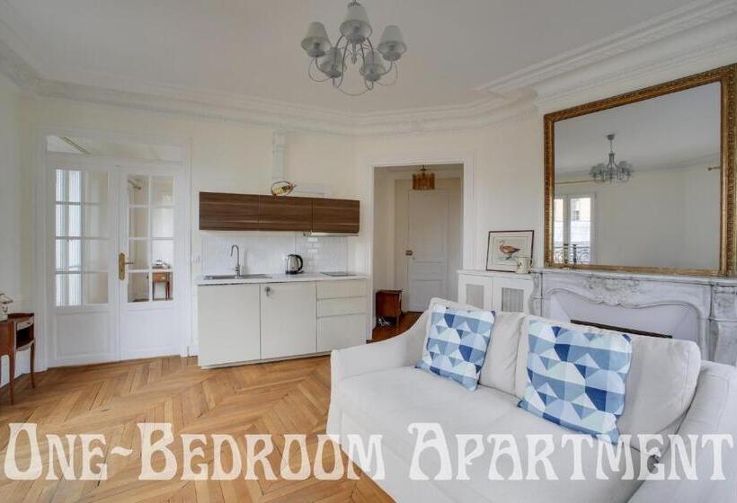 Bed & Breakfast Eiffel Tower View Residence