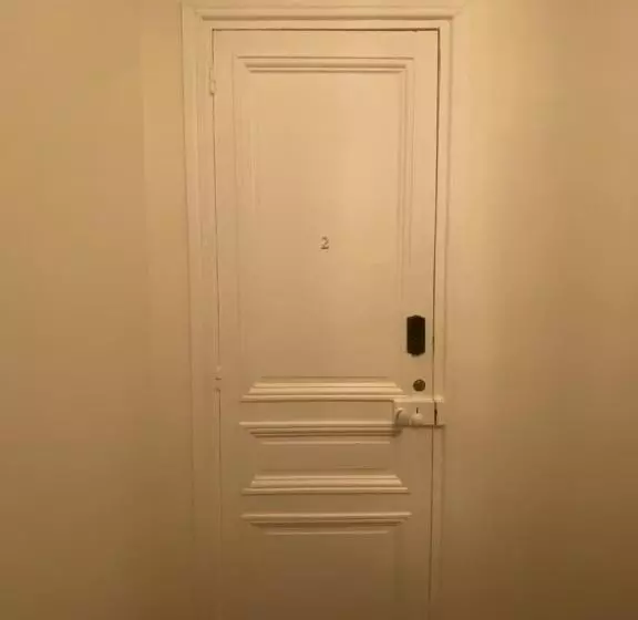 ベッドアンドブレックファースト Eiffel Tower View Residence