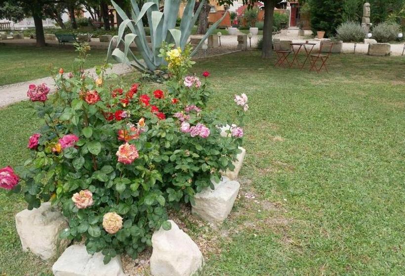 צימר Mas Maurane Roulotte Avec Spa Privé Aux Portes D Arles