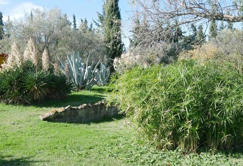 צימר Mas Maurane Roulotte Avec Spa Privé Aux Portes D Arles