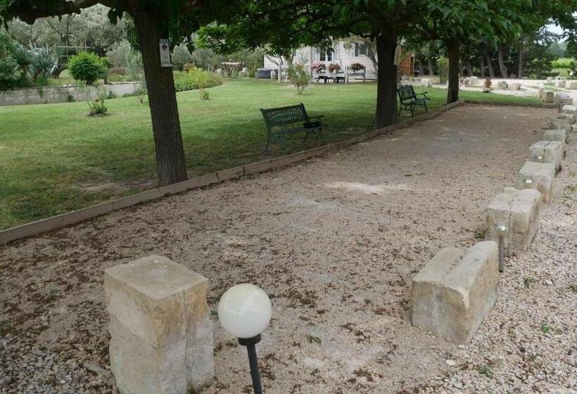 צימר Mas Maurane Roulotte Avec Spa Privé Aux Portes D Arles