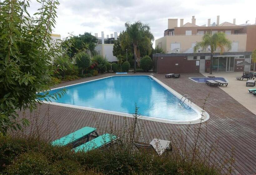 Gloria Maris Cabanas Gardens