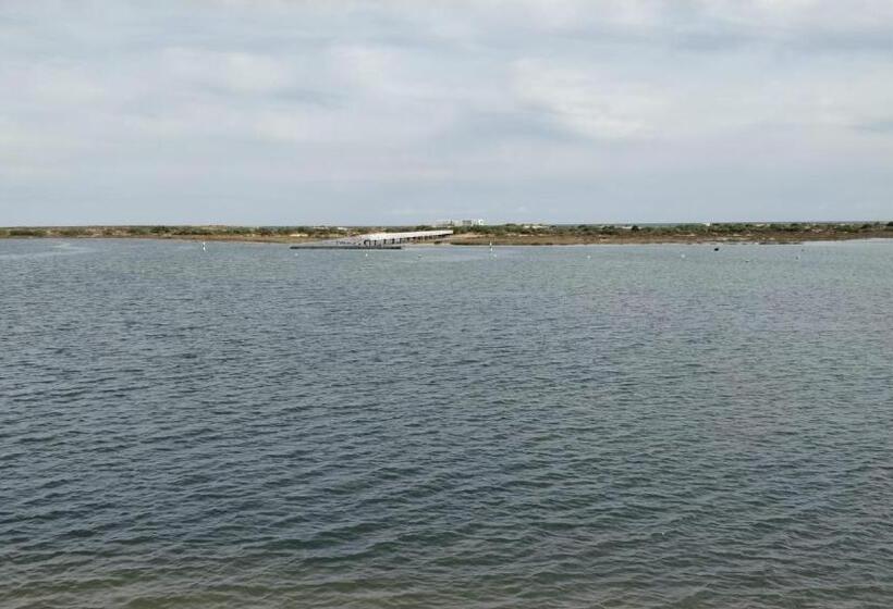 Gloria Maris Cabanas Gardens