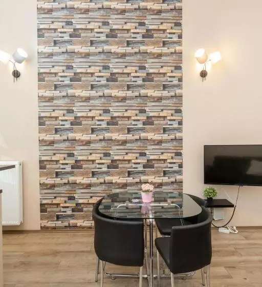 D78 Dohány Apartment