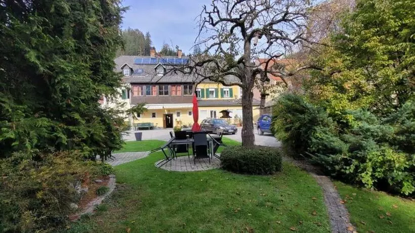 ホテル Gasthof Zur Sonne