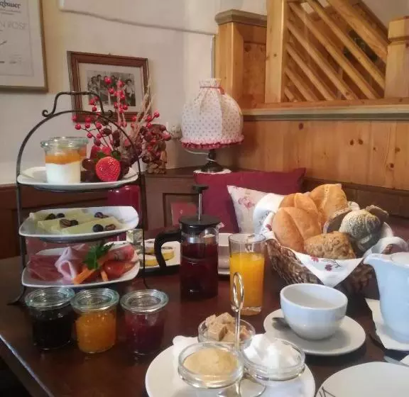 ホテル Gasthof Zur Sonne