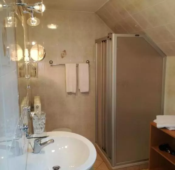 ホテル Gasthof Zur Sonne