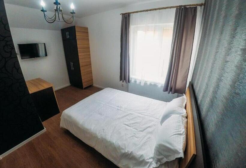 پانسیون Casa Mindru