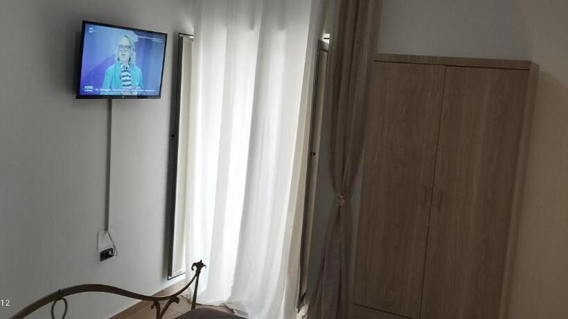 פנסיון Casa Rosy