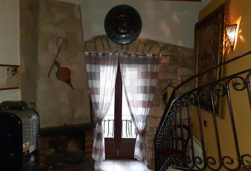 פנסיון Casa Rosy