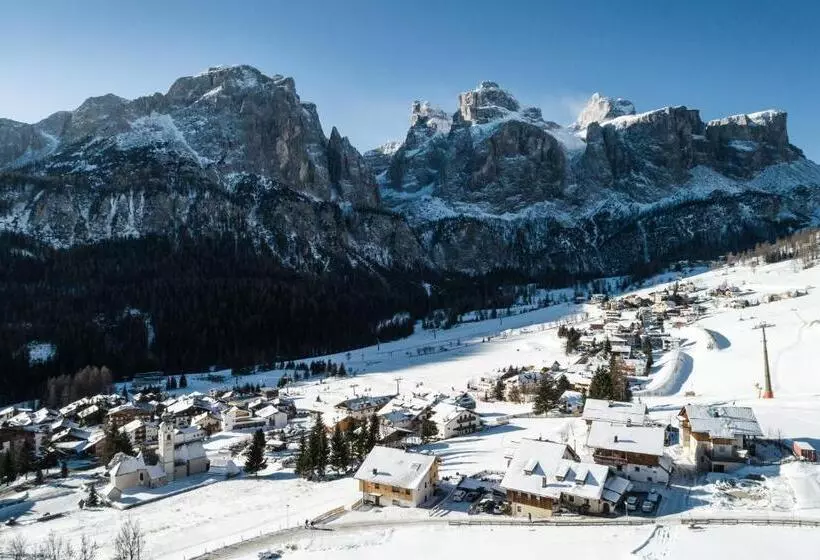 ペンション Ciasa Altonn