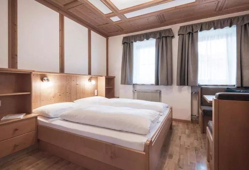 ペンション Ciasa Altonn