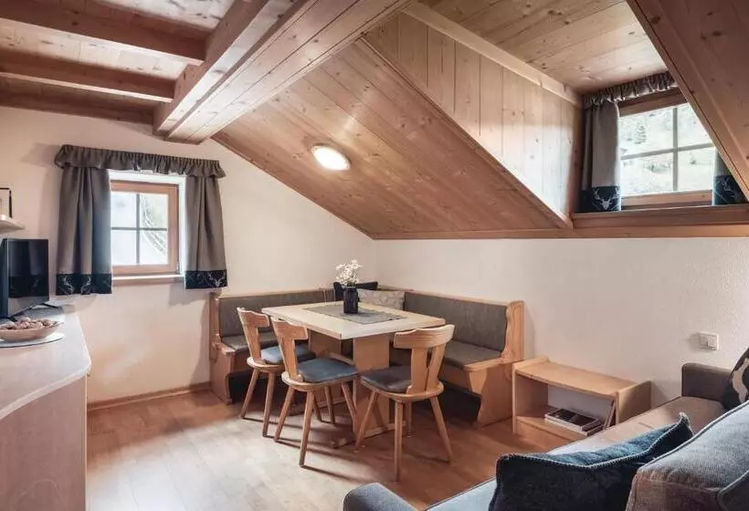 ペンション Ciasa Altonn