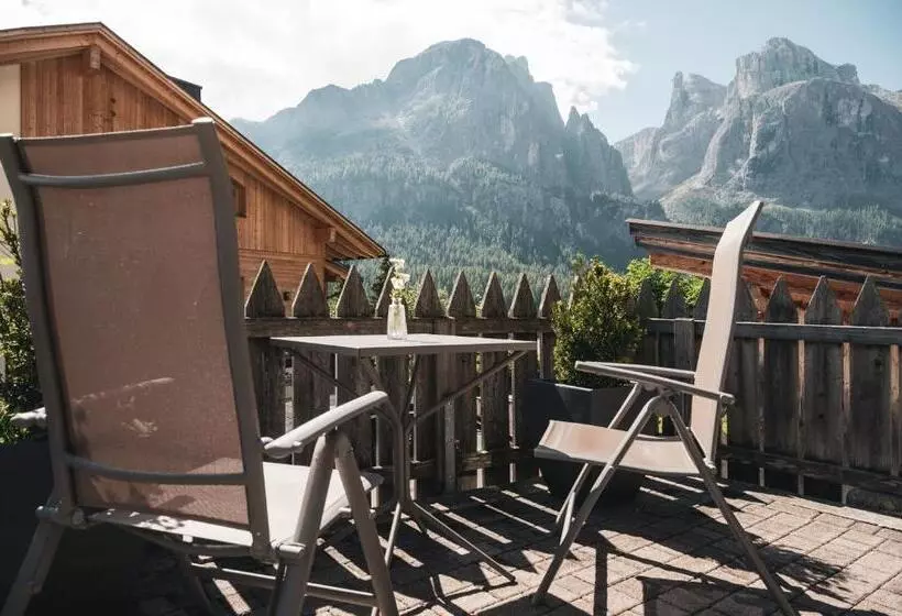 ペンション Ciasa Altonn