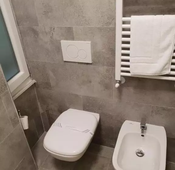 پانسیون Glam Resort G H O S T E L