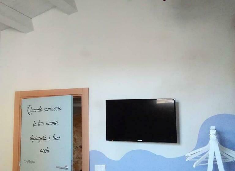 פנסיון Lucernaio Rooms