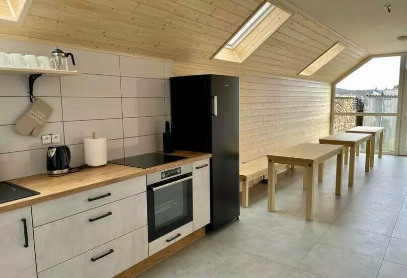 Retkeilymaja Penzion Pod Pecí