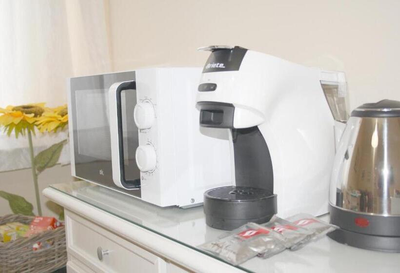 تختخواب و صبحانه City Life Pompeii