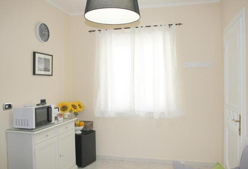 تختخواب و صبحانه City Life Pompeii