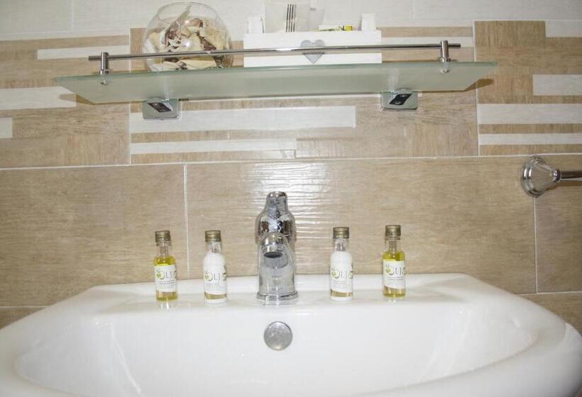 تختخواب و صبحانه City Life Pompeii