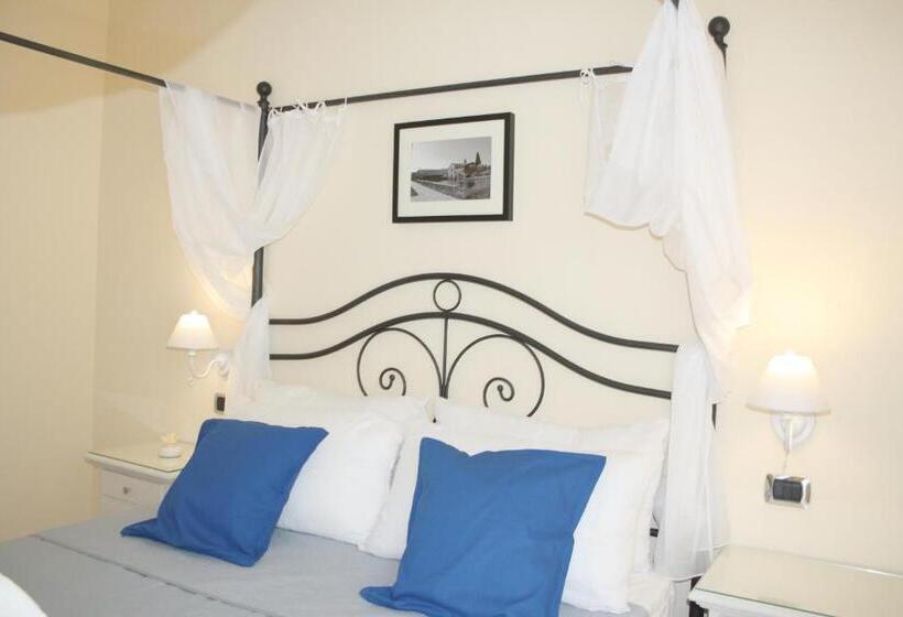 تختخواب و صبحانه City Life Pompeii