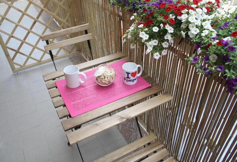 تختخواب و صبحانه City Life Pompeii