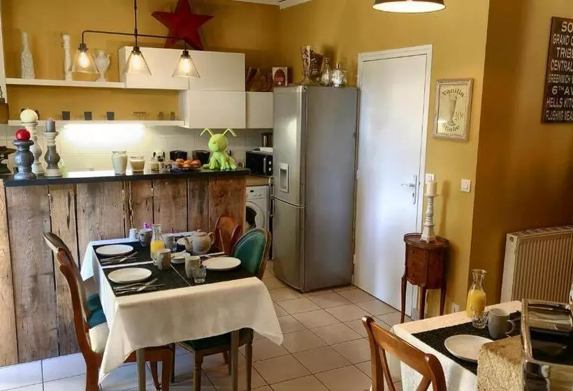 Aamiaismajoitus (B&B) Le Clos Des Bories