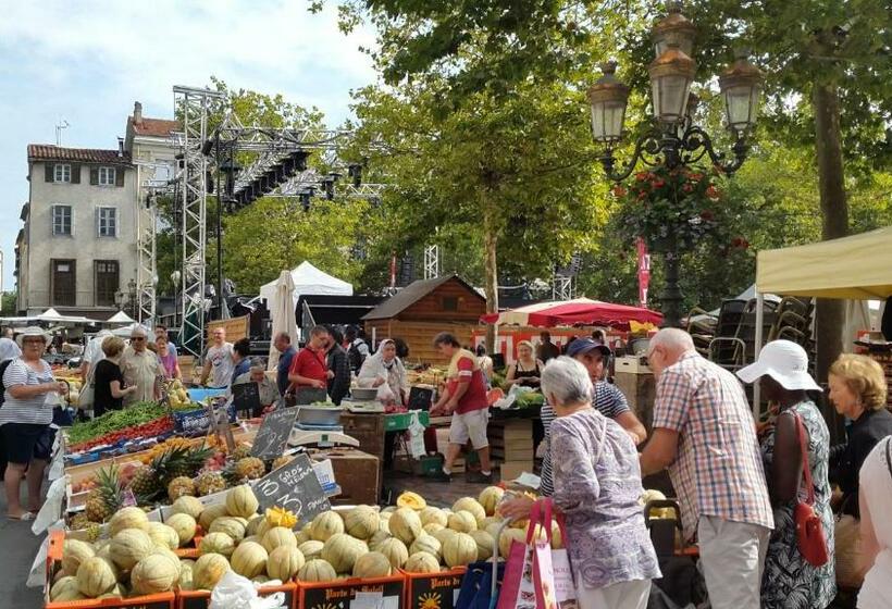 تختخواب و صبحانه Logis L Estelvin Chambres D Hôtes