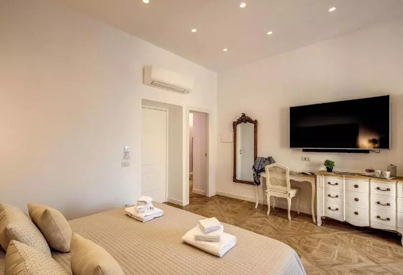 تختخواب و صبحانه Sorrento Square Suites