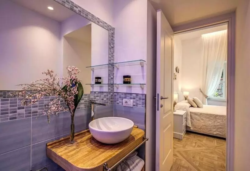 تختخواب و صبحانه Sorrento Square Suites
