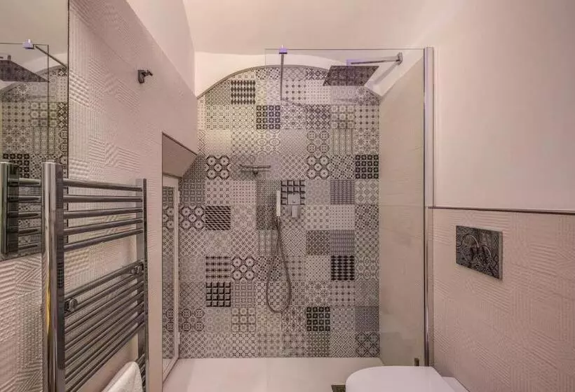 تختخواب و صبحانه Sorrento Square Suites