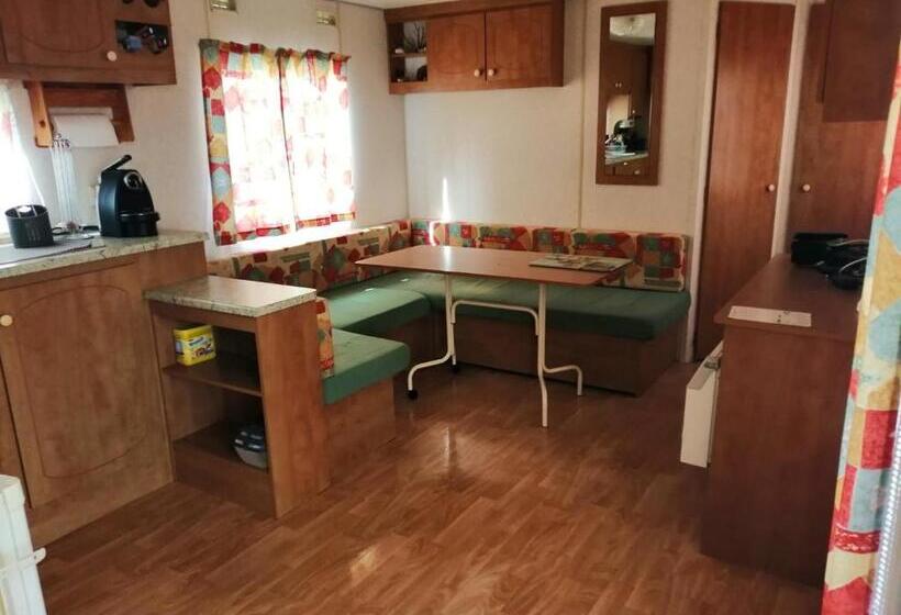 Bungalow Charmant A Saint Pierre D Oleron Avec Jardin Cloture